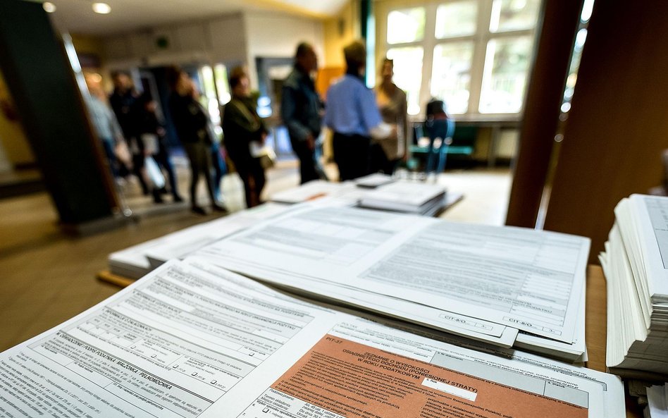 Protest skarbowców w sezonie na PIT