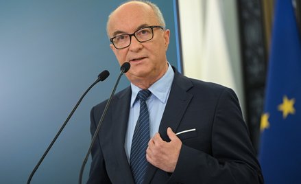 Marszałek Sejmu Włodzimierz Czarzasty podczas konferencji prasowej przed rozpoczęciem posiedzenia Se