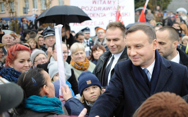 Prezydent Andrzej Duda w rowie. Nic się nie stało