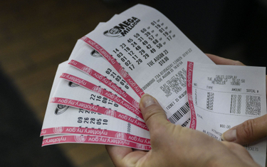W kumulacji w loterii Mega Millions do wygrania było 1,58 mld dolarów