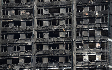 Pożar Grenfell Tower: Rząd był ostrzegany o złych przepisach przeciwpożarowych?
