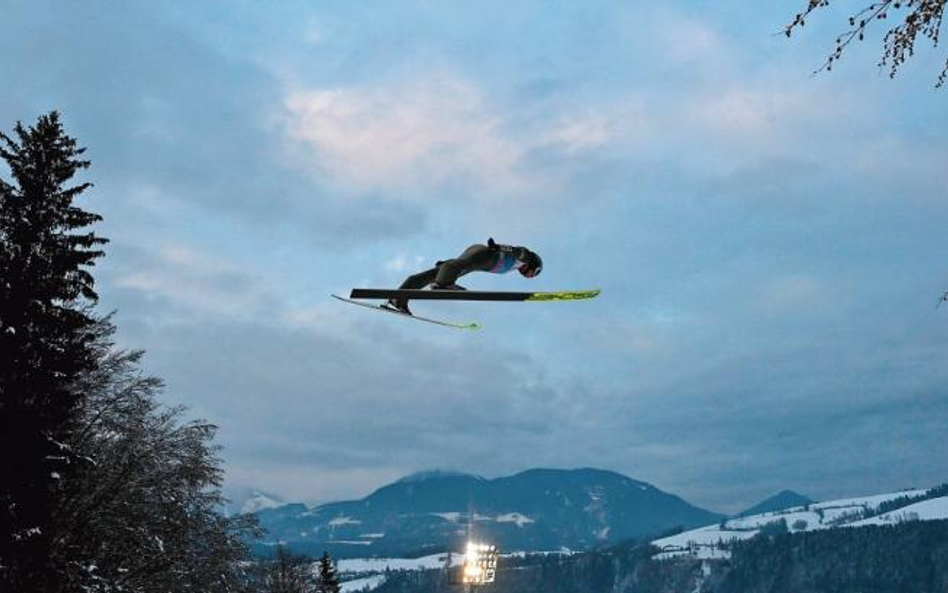 Kamil Stoch nad Alpami