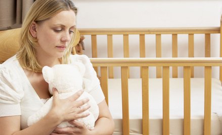 NIK: kobiety bez wsparcia po poronieniu lub martwym urodzeniu