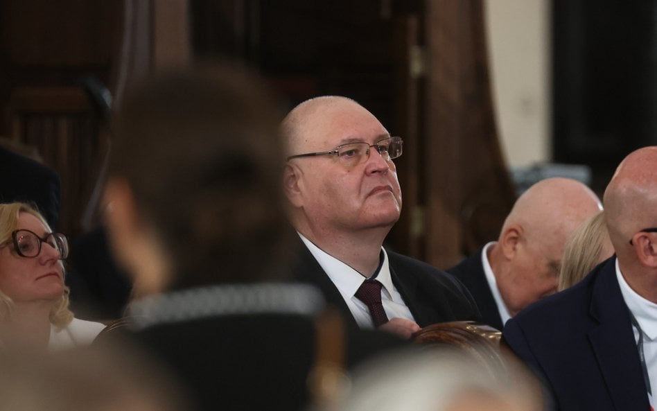 Prezes Trybunału Konstytucyjnego Bogdan Święczkowski uczestniczy w mszy świętej w intencji Ojczyzny 
