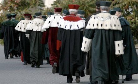 Ustawowe płace minimalne na uczelniach