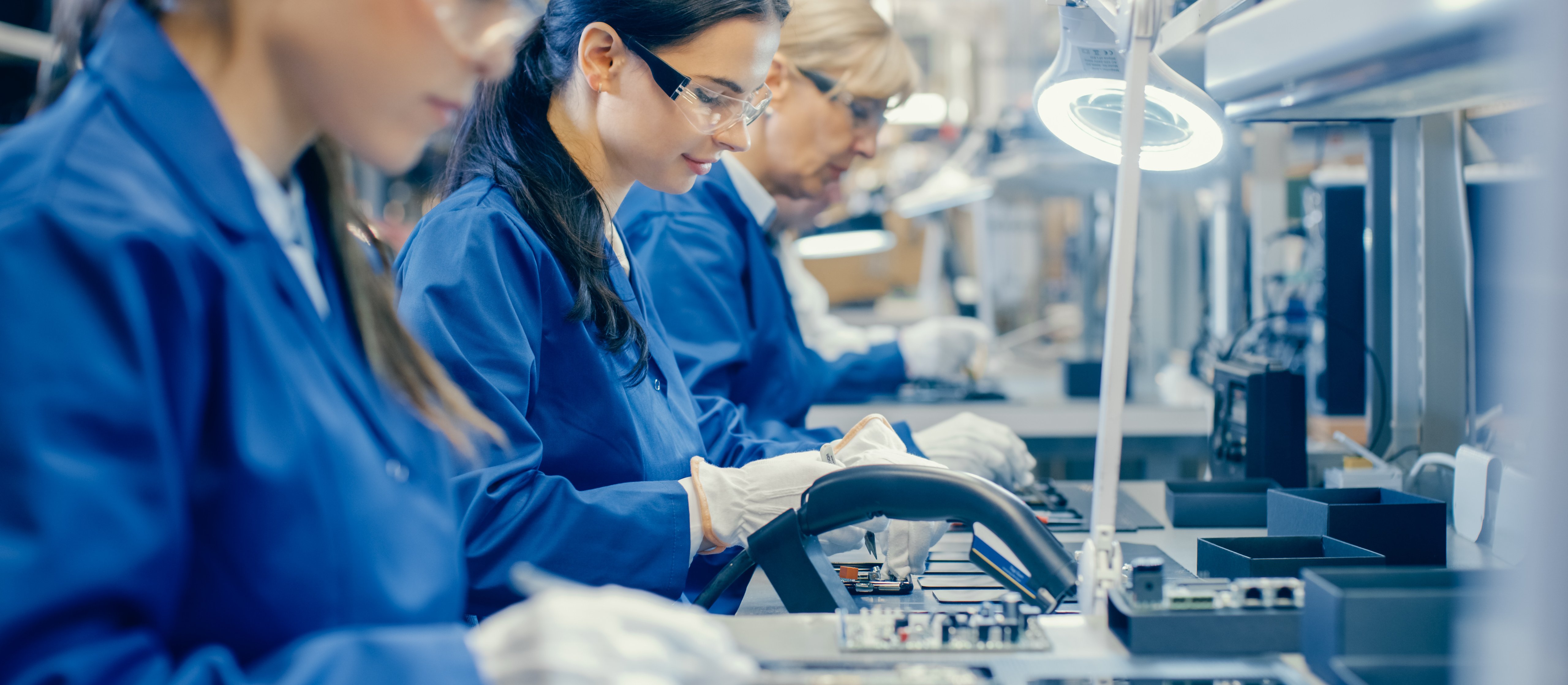 Dziś wchodzą nowe przepisy. Ważne zmiany dla firm i pracowników