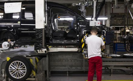Spadnie produkcja, będą zwolnienia pracowników – polska motoryzacja mocno odczuje brexit