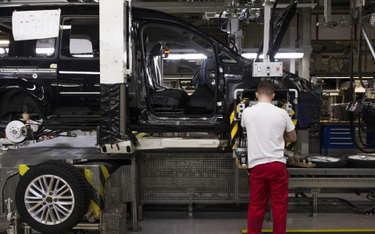 Spadnie produkcja, będą zwolnienia pracowników – polska motoryzacja mocno odczuje brexit