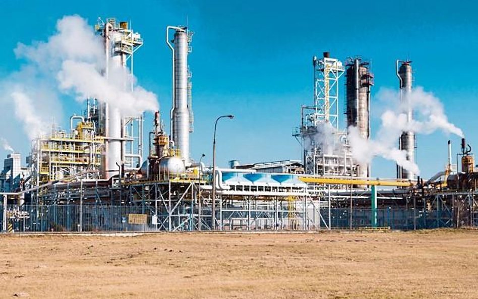 Przemysł otrzymał mniejszy przydział do darmowej emisji CO2