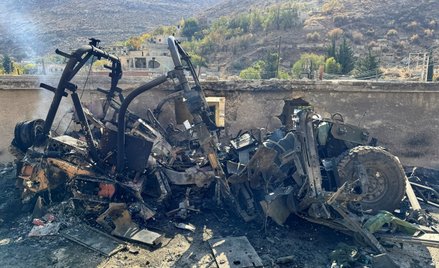 Zniszczenia po izraelskim nalocie na syryjską wioskę Bajt Dżinn