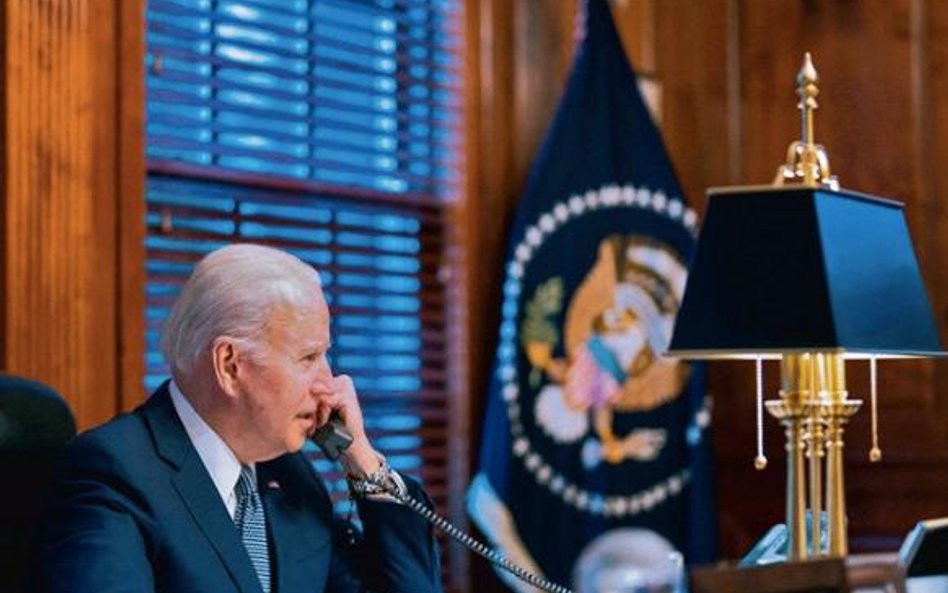 W nocy z czwartku na piątek Joe Biden rozmawiał z Władimirem Putinem ze swojego domu w Delaware