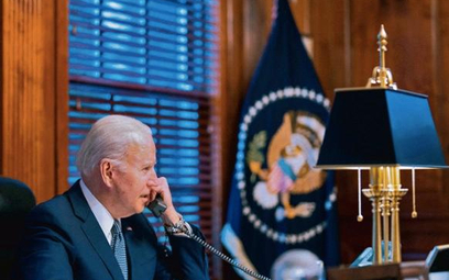 W nocy z czwartku na piątek Joe Biden rozmawiał z Władimirem Putinem ze swojego domu w Delaware