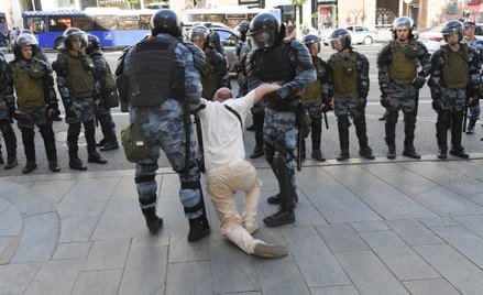 Protest w Moskwie: zatrzymano ponad 1000 osób, są ranni