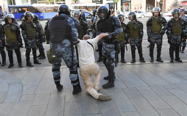 Protest w Moskwie: zatrzymano ponad 1000 osób, są ranni