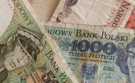 Pieniądze sprzed denominacji można wymieniać tylko do końca tego roku. Można je też przekazać Carita