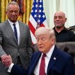 Uścisk dłoni Donalda Trumpa i Roberta F. Kennedy'ego