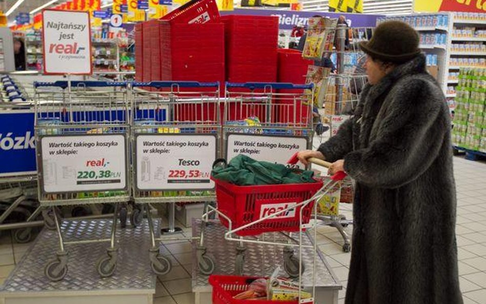 Grupa Auchan kupuje hipermarkety Real