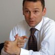 Osoby z branży nie chcą wymieniać wad Jakuba Papier-skiego, przyszłego prezesa Allianz Banku. Argume