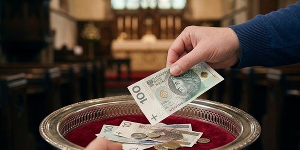 Rząd: podatek 2% na Kościół droższy niż Fundusz Kościelny