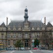 Ratusz w Pantin, które przez najbliższy rok, na mocy decyzji mera, będzie nosić bardziej „kobiecą” n