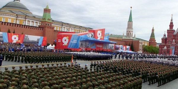 Parada wojskowa w Moskwie. Władimir Putin mówił o walce z armią „uzbrajaną przez NATO”