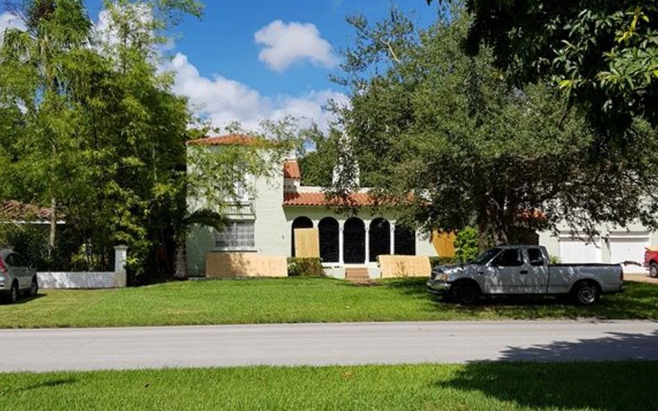 Mieszkańcy Florydy szykują się na "atomowy" huragan