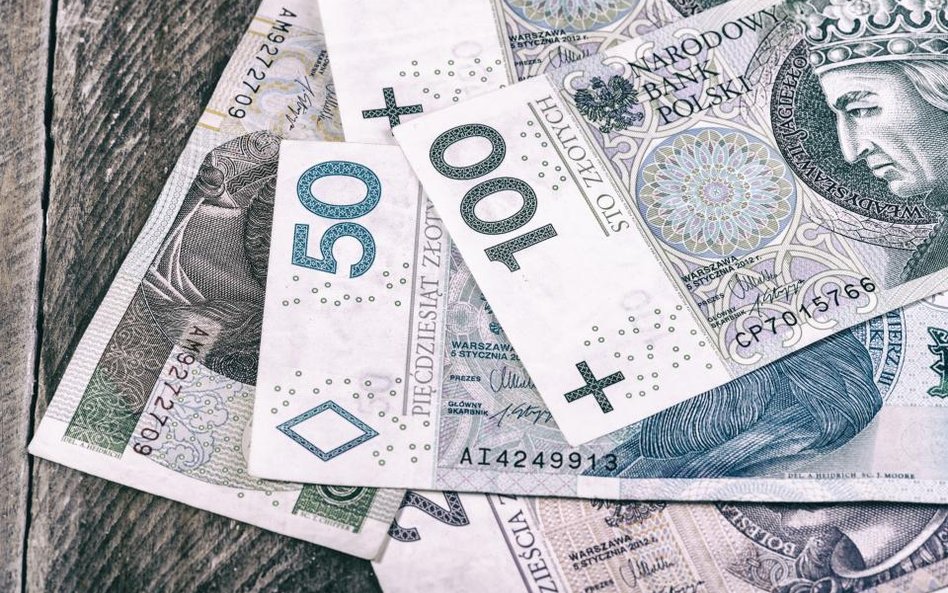 W skrócie: nowe lokaty i karty w promocji