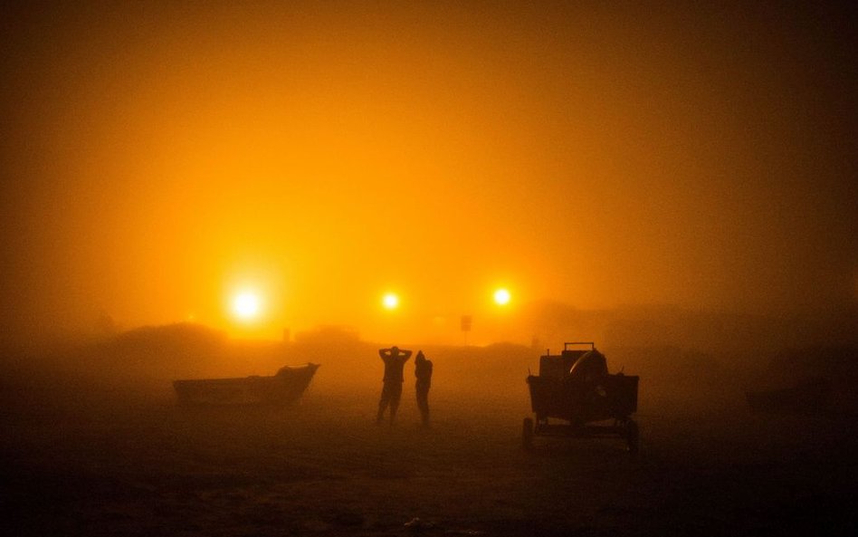 26 lutego, RPA. Rybacy przed wypłynięciem na połów.