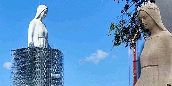 The tallest monument in Europe is being erected close  Toruń. It was funded by a billionaire