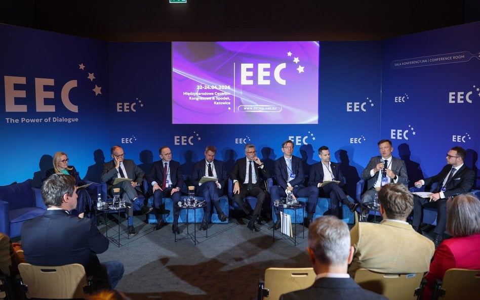 W trakcie panelu rozmawiano też między innymi o ustawie sieciowej, która skraca okres ważności warun