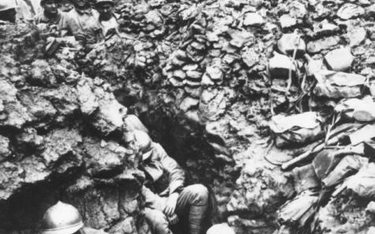 Trwająca prawie rok bitwa pod Verdun pochłonęła około 700 tys. ofiar.