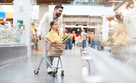 Alkotubki podpaliły internet. Hołownia: To zło w czystej postaci