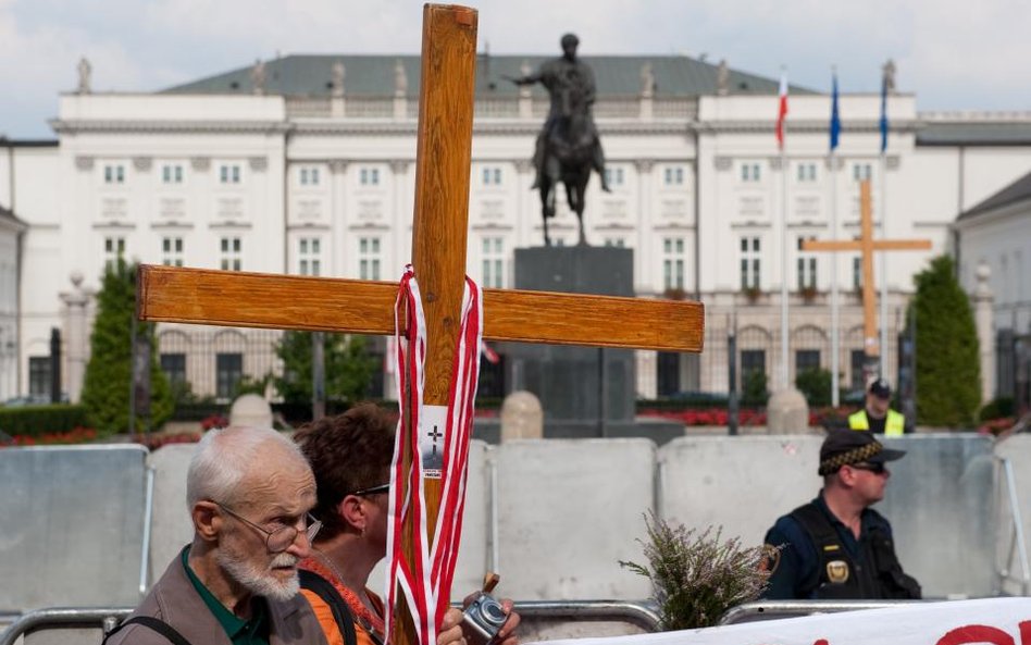 Obrońca krzyża wygrywa ze szpitalem psychiatrycznym przed Sądem Najwyższym