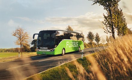 FlixBus lekko odmraża siatkę na Wielkanoc