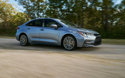 Toyota Corolla Sedan: Atrakcyjny następca Avensisa