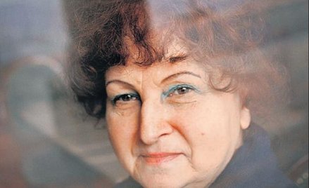 Janina Pietrzyk sobie znanymi sposobami dostała się na główną galę „Katynia” do krakowskiego Multiki