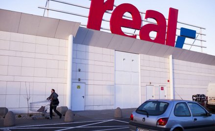 Metro sprzedaje hipermarkety Real