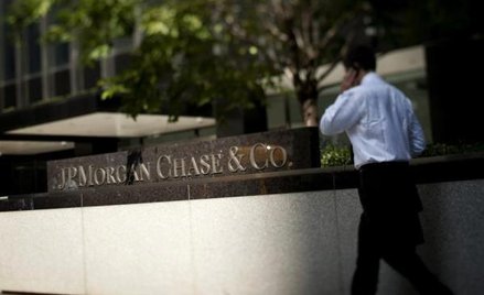 Absolwenci uczelni planujący karierę w finansach liczą co najmniej 1,9 tys. zł netto pensji.