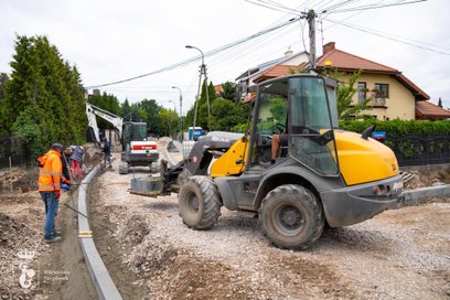 Remont sieci wodociągowej spowoduje wydłużenie terminu ukończenia przebudowy ul. Lisiej o około 3 mi