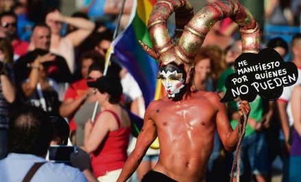 Labirynt postępowego fauna, czyli madrycka Gay Pride Parade, 2014