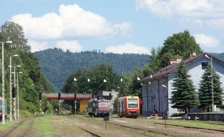 W ostatnich latach przekazano podkarpackim samorządom 16 dworców kolejowych
