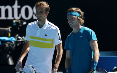 Daniił Miedwiediew (z lewej) i Andriej Rublow to dziś gwiazdy rosyjskiego tenisa. Obaj są w czołowej