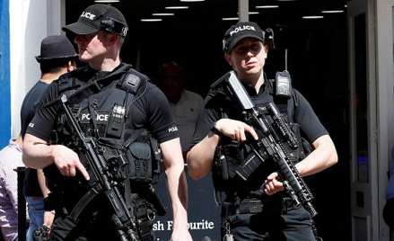 Wielka Brytania: 18-latek z 10 zarzutami terrorystycznymi