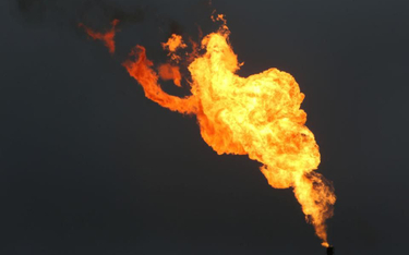 OPEC zwiększył dostawy ropy, a cenom surowca to nie pomaga