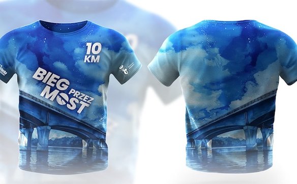 Tegoroczny projekt koszulki biegowej wyróżnia intensywna, niebieska kolorystyka nawiązująca do nocne