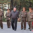 Kim Dzong Un w otoczeniu północnokoreańskich dowódców wojskowych