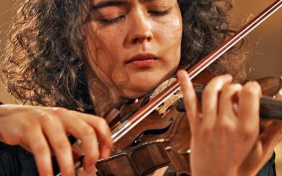Alena Baeva i Agata Szymczewska zagrają koncerty Sibeliusa i Brahmsa