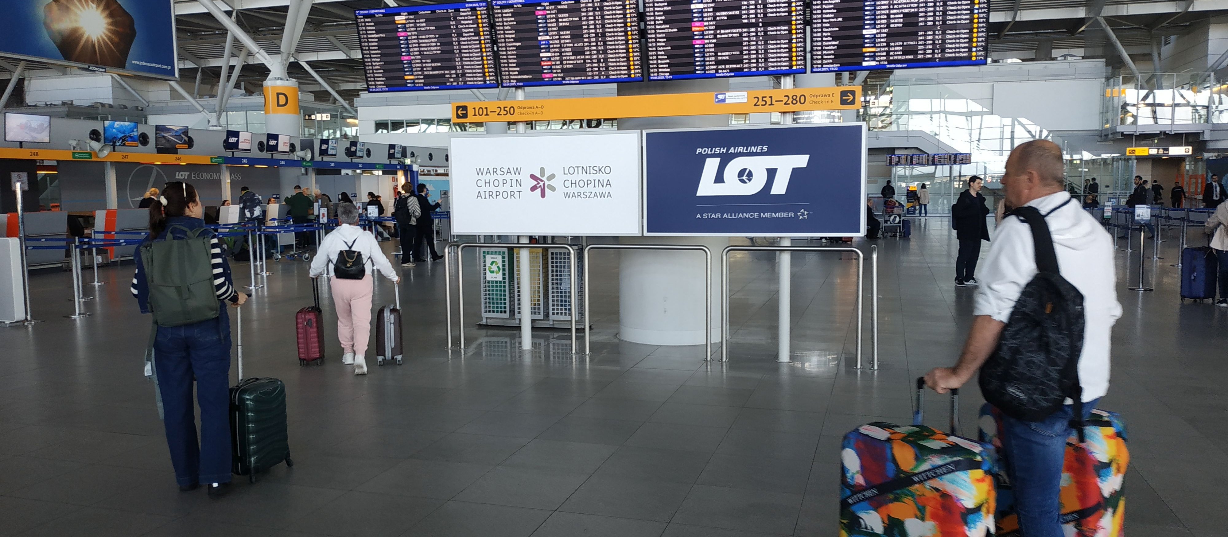 Polskie lotniska biją rekordy. "Zajęliśmy miejsce w kokpicie, wskazujemy kierunek i tempo"