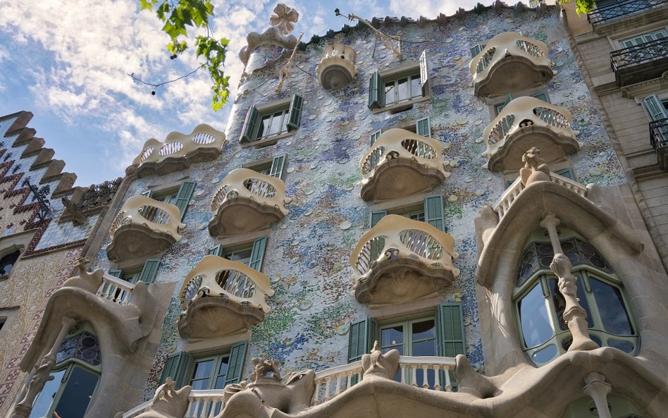 Casa Battló powstała w latach 1904-1906 jako prywatną rezydencję przedsiębiorcy Josepa Batlló.