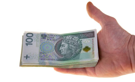 Rozliczenia z agentami sprzedaży: limitowanie kosztów usług niematerialnych oraz podatek u źródła